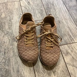APL Techloom Phantom Sneakers in Nude/Rose Gold